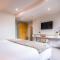 White Hart Hotel & Apartments
