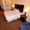 Cobblestone Inn & Suites - Holstein