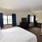 Cobblestone Inn & Suites - Holstein