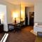 Cobblestone Inn & Suites - Holstein