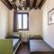 Ca’ Del Monastero 3 Collection Apartment for 4 Guests with Lift