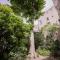 Les Jardins De L´Ecusson - Première Conciergerie
