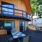 Lake Front Stunner near HToad & Shady Gators - Lake Ozark