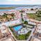 Cabanas Beach House - Pool view