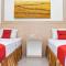 RedDoorz Plus near Sultan Hasanuddin Airport - Makassar