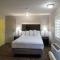 Americana Modern Hotel - Redding
