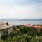 Apartments with parking space Novi Vinodolski - 2348