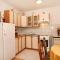 Apartments with parking space Novi Vinodolski - 2417