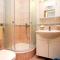 Apartments by the sea Promajna, Makarska - 2605