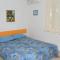 Apartments by the sea Promajna, Makarska - 2674