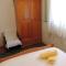 Apartments by the sea Mirca, Brac - 2886