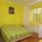 Double Room Jelsa 4041d