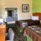 Lone Star Inn