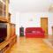 Apartments with parking space Arbanija, Ciovo - 5228