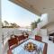 Theaktis Homes