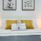 Phaedrus Living Seaview Luxury Flat Lighthouse 53