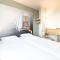 B&B HOTEL Evreux