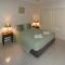 Tradewinds McLeod Holiday Apartments - Cairns