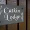 Catkin Lodge set in a Beautiful Woodland Holiday Park - Cenarth