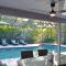 Shell Beach - The Treehouse 210 - Sarasota