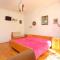 Apartments with parking space Supetar, Brac - 16656