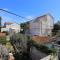Apartments with parking space Supetar, Brac - 16656