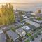 UPSTAIRS Alki Beach APARTMENT - Seattle -Historic-1858 - Seattle