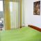 Apartments with parking space Cres - 7876