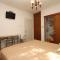 Apartments and rooms with parking space Tucepi, Makarska - 6901