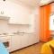 Apartments with parking space Pula - 7647