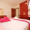 Apartments and rooms with parking space Makarska - 6767