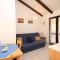 Apartments with a parking space Artatore, Losinj - 8007