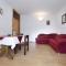 Family-friendly apartments with swimming pool Baska Voda, Makarska - 12442