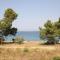 Apartments by the sea Ugljan - 8257