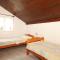 Apartments by the sea Milna, Vis - 8895