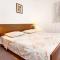 Apartments by the sea Sevid, Trogir - 9468
