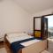 Apartments with parking space Zavalatica, Korcula - 14204