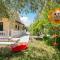Karia Holiday Home - 莱夫基米