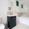 Rowan Tree - Your Apartment - Bristol