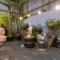 Dragonfly Hotel - The Art Hotel