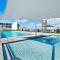 Air On Broadbeach with Stunning Ocean Views - غولد كوست