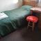 The Lily Pad apartment & Wrens Nest studio - 史云顿