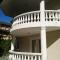 Yellow Sun 2 Apartman