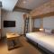 TSUGU Kyoto Sanjo by THE SHARE HOTELS