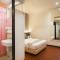 Yan Hotel