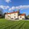Tuft House