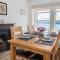 Glan Dwr Bach