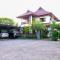 Friends Beach Hotel