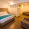 Hotel Mae
