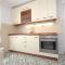 Apartments by the sea Necujam, Solta - 8691